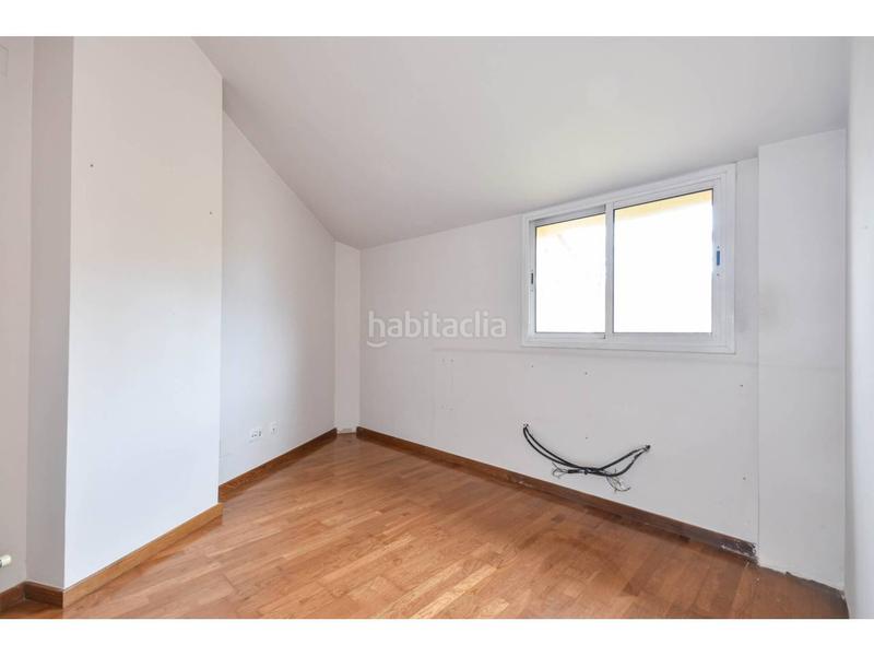 Foto 1d552b1b-6a30-4d8b-9cc6-d12bc0eab1d3. Dúplex amb calefacció a Plaça Catalunya Manresa