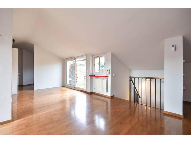 Foto 2150b63a-75c0-4dd9-b029-ef717ef1c251. Dúplex amb calefacció a Plaça Catalunya Manresa