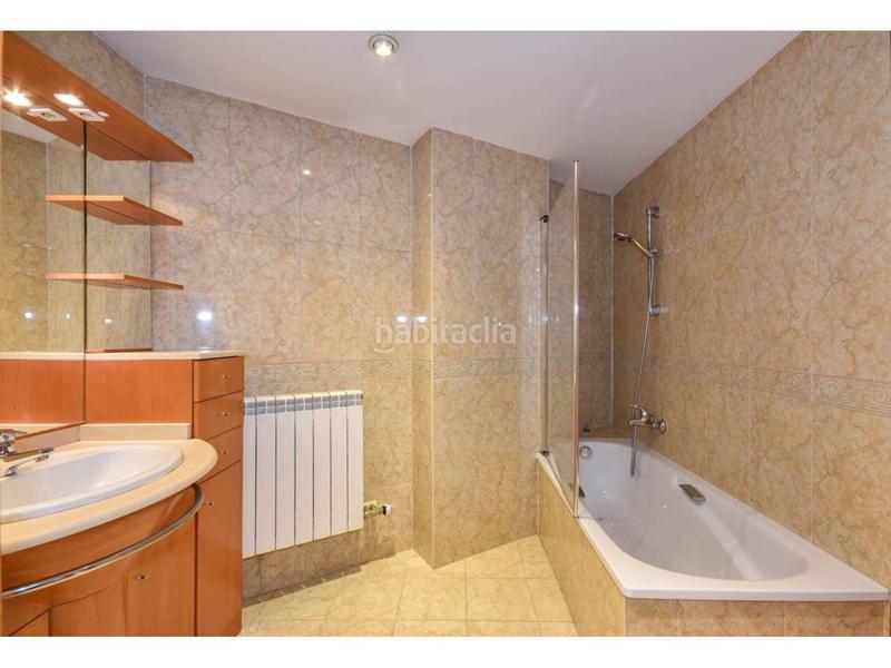 Foto 28ac2861-0a67-4fa2-aade-aef1e2925235. Dúplex amb calefacció a Plaça Catalunya Manresa