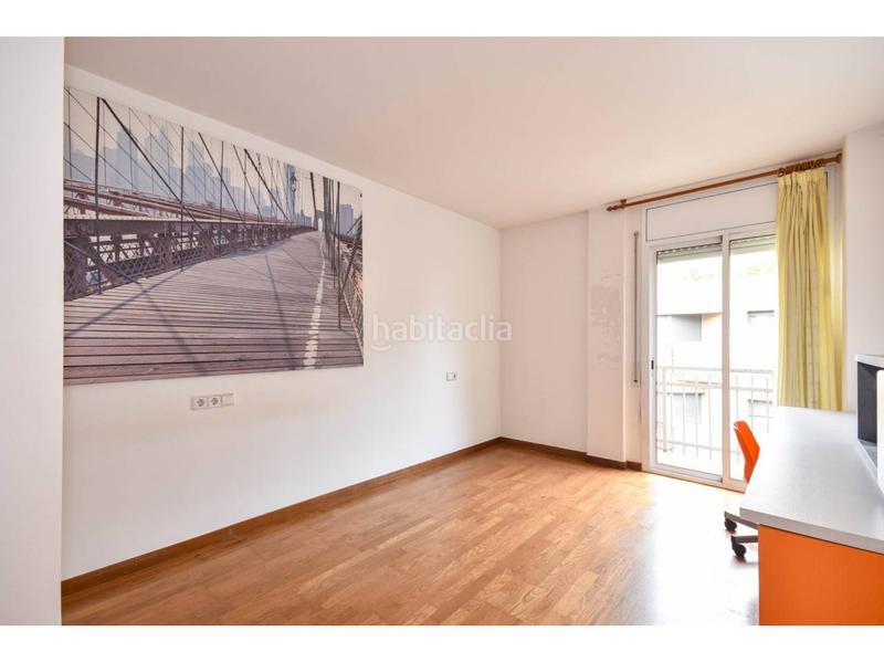 Foto 44e4da56-1219-47b1-b4f5-4de97bf14269. Dúplex amb calefacció a Plaça Catalunya Manresa