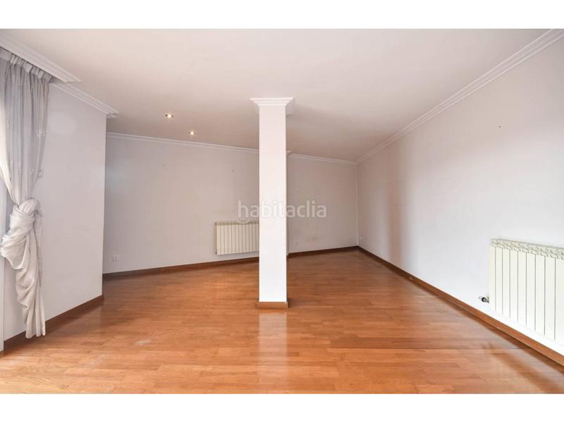 Foto 48954b18-0365-48ff-94d2-b4eb7ba0d737. Dúplex amb calefacció a Plaça Catalunya Manresa