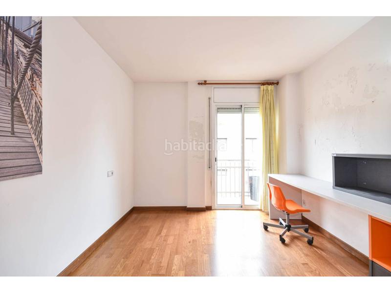 Foto 8b3c07c0-10e9-4360-9e68-2c7fc8fcfd5e. Dúplex amb calefacció a Plaça Catalunya Manresa