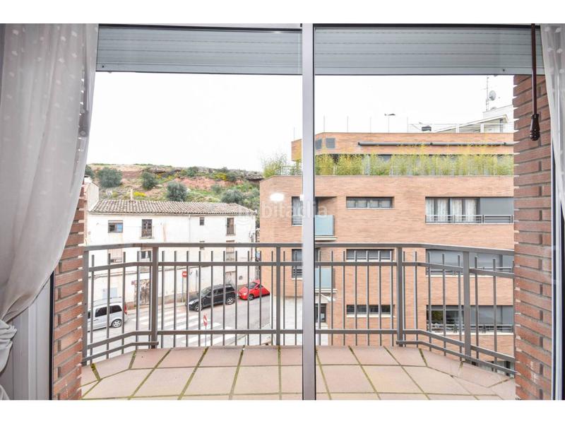 Foto a951da97-a74a-4d05-b095-633a783d20f8. Dúplex amb calefacció a Plaça Catalunya Manresa