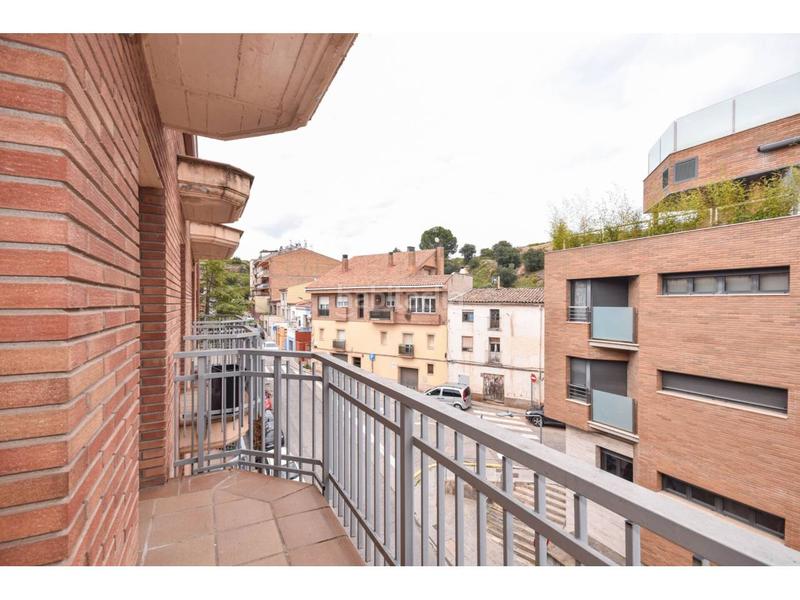 Foto b0d25d62-eb07-4891-9b6d-e2be99b7433d. Dúplex amb calefacció a Plaça Catalunya Manresa