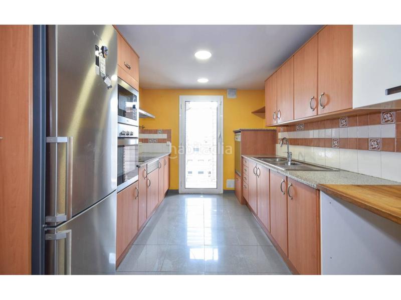 Foto dee08e22-5024-4dd2-aa43-3c895fd19ee1. Dúplex amb calefacció a Plaça Catalunya Manresa