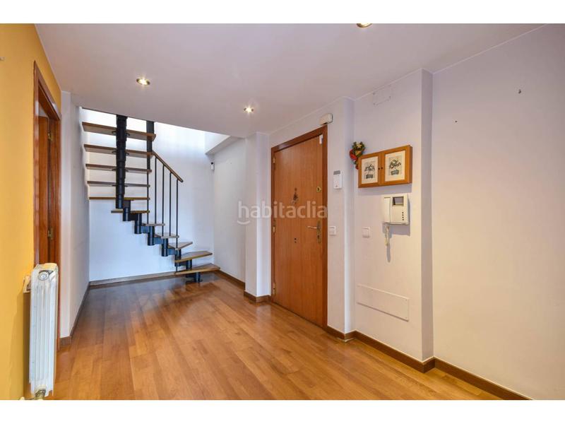 Foto ef6991d5-6f76-4892-b4d0-bc0726f120c4. Dúplex amb calefacció a Plaça Catalunya Manresa