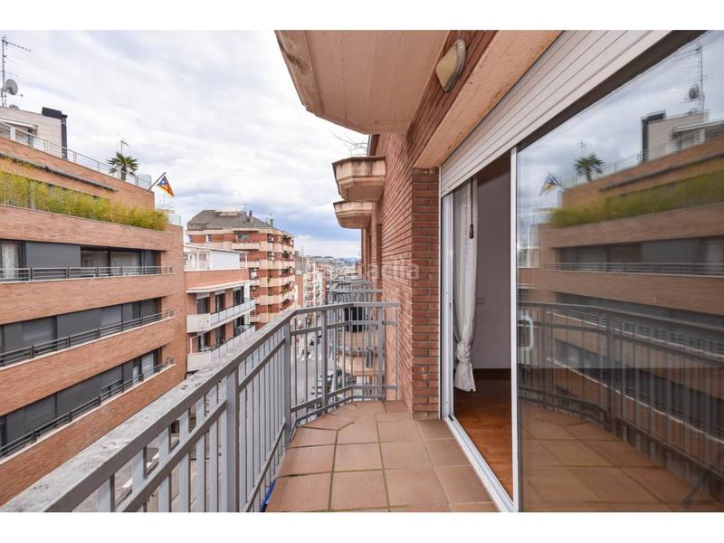 Foto efbffe3d-ed45-4e0d-8b57-b5acd57f3e21. Dúplex amb calefacció a Plaça Catalunya Manresa