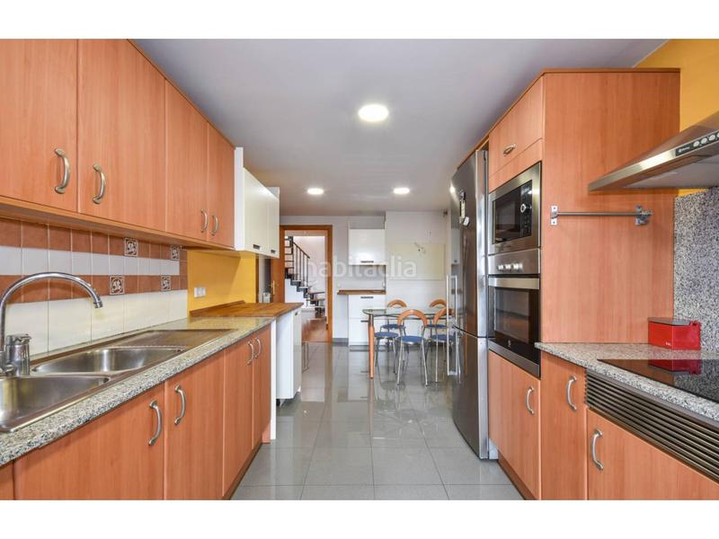 Foto fd7f7ce1-aecc-4d1e-a0ae-e4cccdce4deb. Dúplex amb calefacció a Plaça Catalunya Manresa