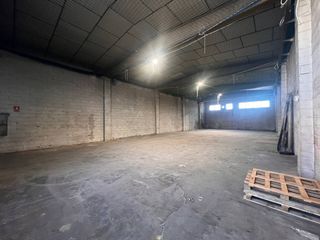 Lloguer Nau industrial a Sant Fruitós de Bages. Nave industrial en alquiler en el polígono sant isidre