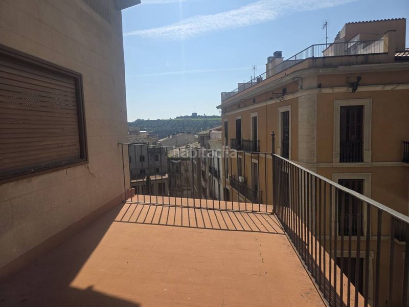 Foto 487f78e4-d40a-4655-96dd-038bbece7d4b. Edificio in Barri Antic Manresa