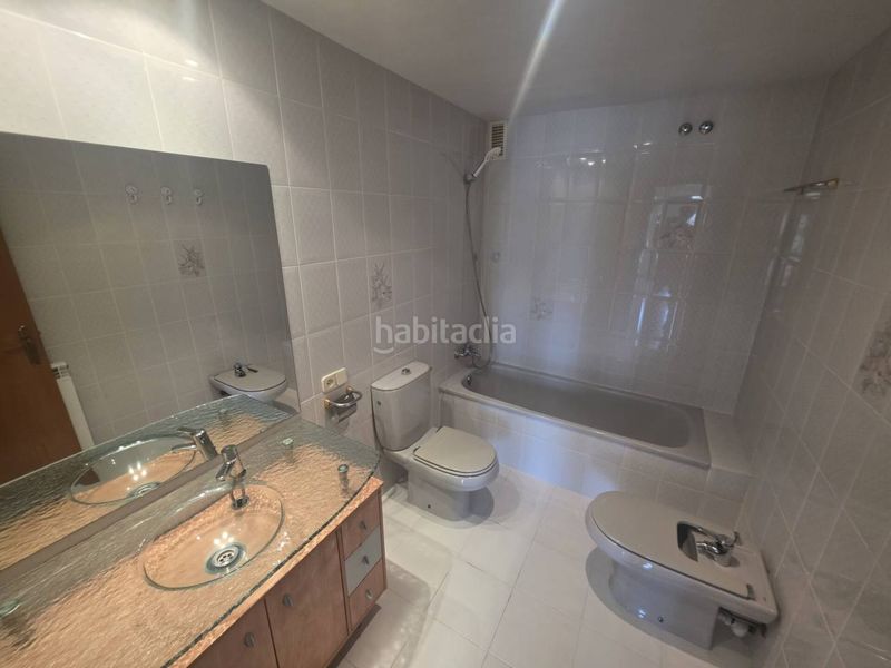 Foto 0a88116c-d697-48b7-afbb-f8628a4c0372. Pis amb calefacció piscina a Centre - Passeig i Rodalies Manresa