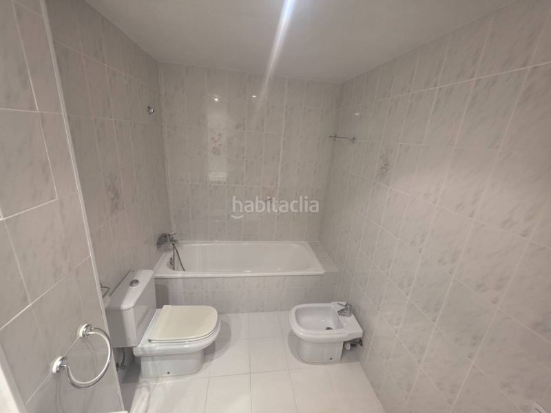 Foto b0fe83f8-1de5-4301-a212-b0bef3ad751c. Pis amb calefacció piscina a Centre - Passeig i Rodalies Manresa