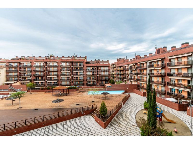 Foto a685ce04-1ee7-4f86-af9b-af14b2bf4b55. Pis amb calefacció piscina a Centre - Passeig i Rodalies Manresa