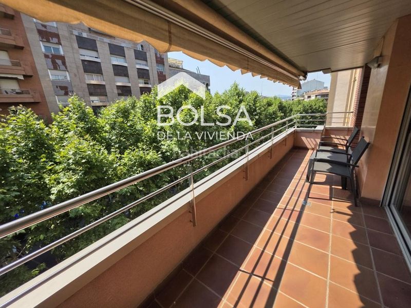 Foto 445d4954-61bf-4144-aaa2-9cf0d4bef019. Flat with heating parking pool in Centre - Passeig i Rodalies Manresa