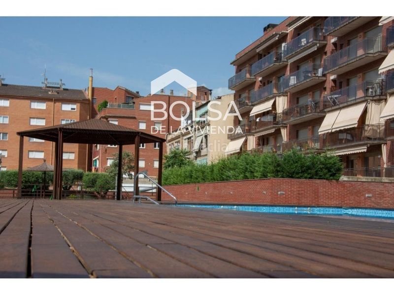 Foto a1b6eb1e-9003-41d7-b864-efd6062ffe07. Flat with heating parking pool in Centre - Passeig i Rodalies Manresa