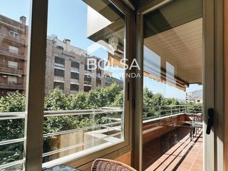 Etagenwohnung in Centre - Passeig i Rodalies. Piso de 4 habitaciones en la promoción europa