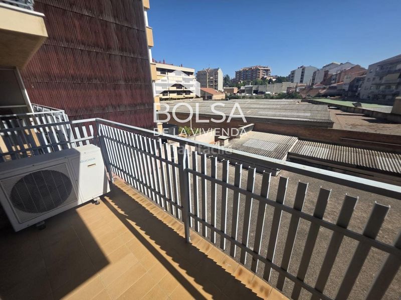 Foto 7aa4e3ac-fadd-472c-919c-b93072d4afde. Pis amb calefacció piscina a Centre - Passeig i Rodalies Manresa