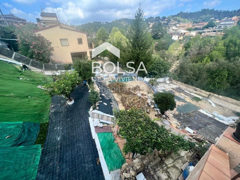 Foto 5d68dc6c-ddd4-4aae-a093-d84cea63cee0. Finca rústica terreno ideal en urbanización mas planoi en Castellgalí