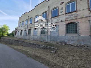 Fabrikhalle in Navàs. Nave industrial a la venta en palá de torroella