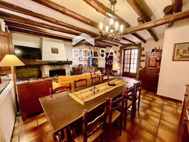 Foto f4fb6bfe-2dee-4310-8801-ce8aead67969. Casa amb calefacció aparcament a Castellgalí