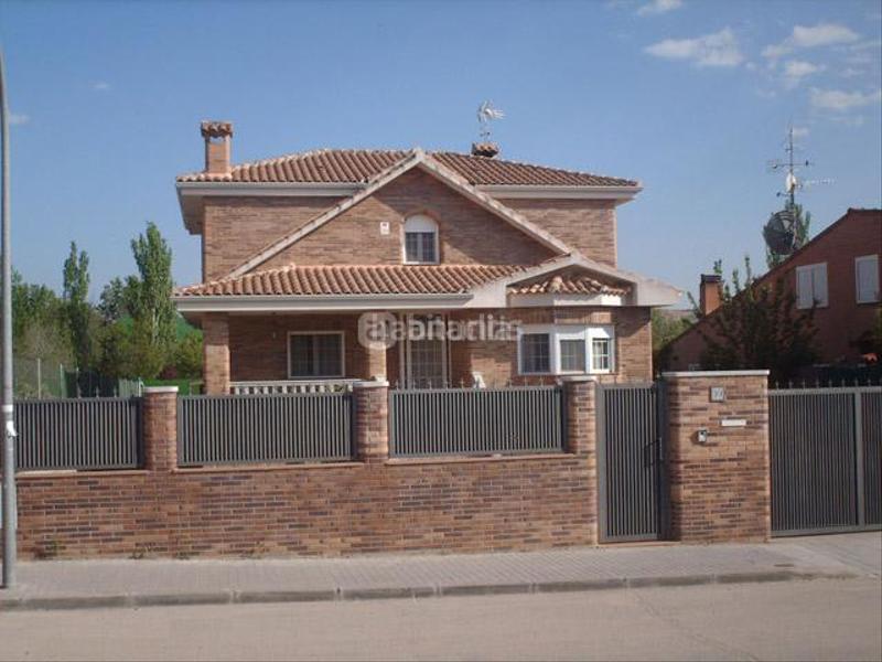 Foto 5d9fa5af-233a-4d2b-9bfa-b8ff19ccc8d3. Xalet 200m<sup>2</sup> a calle carretera de fuentelsaz 23 a Casar (El)