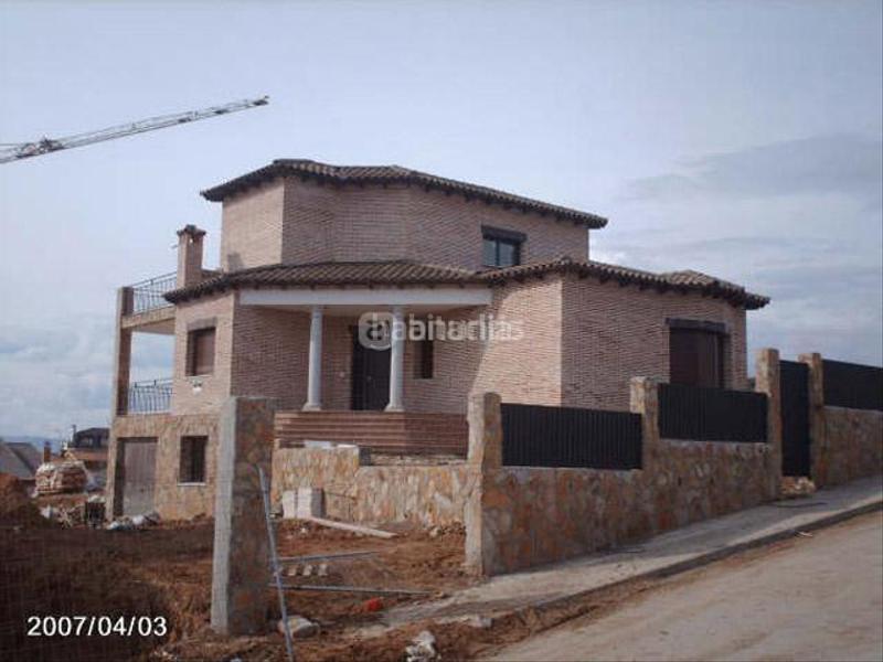 Foto 6d58b9f3-a314-487d-8a61-b4b13f64cf1b. Xalet 200m<sup>2</sup> a calle carretera de fuentelsaz 23 a Casar (El)