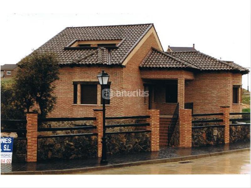 Foto b9c11fd1-cbbf-4c64-8dee-dc776f3bbc78. Xalet 200m<sup>2</sup> a calle carretera de fuentelsaz 23 a Casar (El)