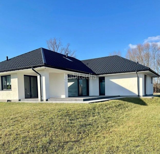 Foto afebd68e-67a3-4846-a576-95925d019a03. Xalet a calle islas barbados 1 a Casar (El)