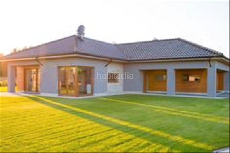 Foto e4779e44-131c-4e2b-a1cc-7807a6397d4e. Casa in calle carretera de fuentelsaz 23 in Casar (El)