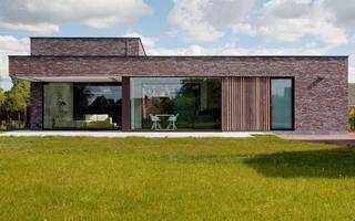 Casa aparellada en Args. Arauzo oliveros construcciones