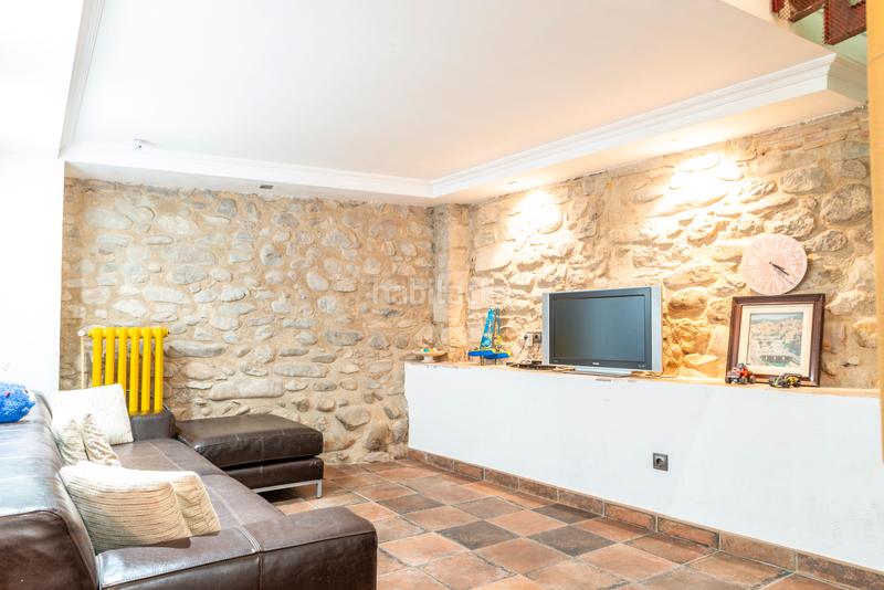 Foto ade4ca42-061e-4380-987f-a282aa072cdc. Location duplex avec chauffage dans Centre-Barri Vell Girona