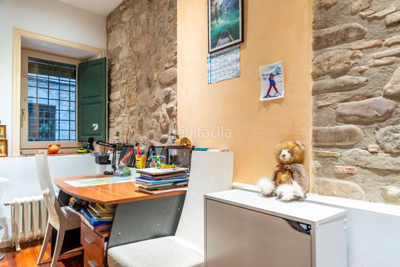 Foto 2eea242d-3271-4bde-8d7f-5fda2ee61360. Rent duplex with heating in Centre-Barri Vell Girona