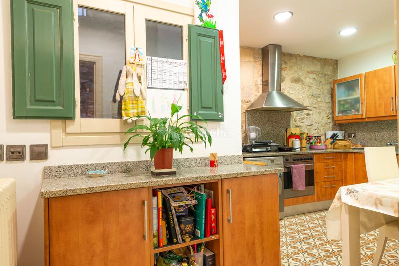 Foto 8782f853-53b2-407e-9c02-2b52b9b8a772. Rent duplex with heating in Centre-Barri Vell Girona