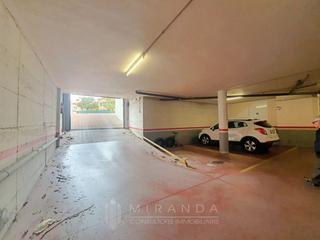 Parking voiture à Cellecs 47. Garaje en venta en franqueses del valles.