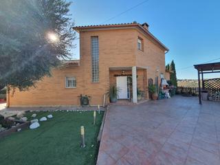 Haus  N/a. Casa en venta en lliçà d´amunt (urbanitzacions), 4 dormitorios.