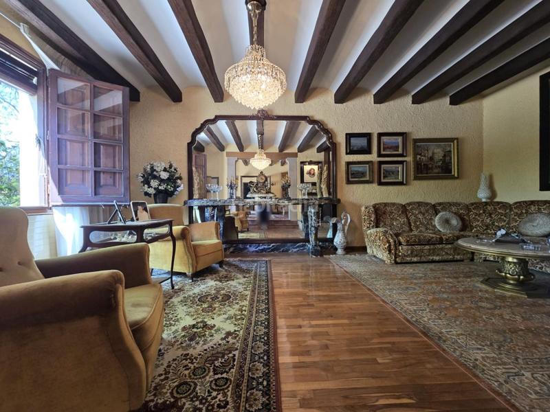 Foto 823f7979-dca3-4782-aab3-deeee9cea004. Masía finca rúst. en venta en la roca del valles, 7 dormitorios. en Roca del Vallès (La)