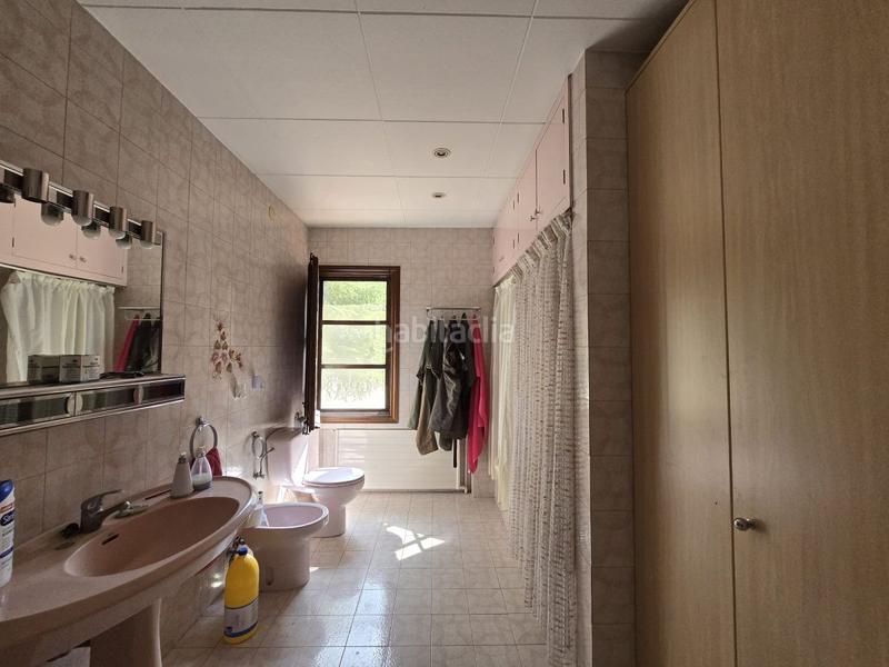 Foto 89afbf3b-89ce-4a23-be2c-580618b93613. Masía finca rúst. en venta en la roca del valles, 7 dormitorios. en Roca del Vallès (La)