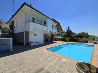 Casa  Amistad. Casa en venta en lametlla del vallès, 4 dormitorios.