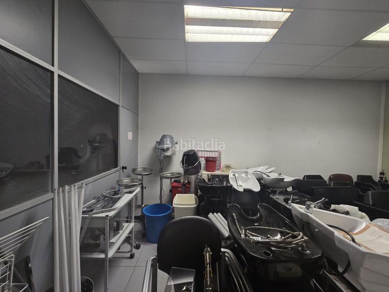 Foto b42a270d-9248-4859-a718-3f0134c2252e. Locale commerciale in Joan Prim Granollers