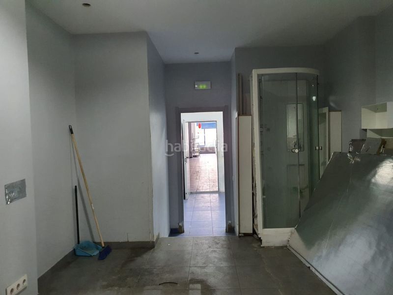 Foto 29379dee-470d-4a1e-952c-36dbbfedb4bb. Alquiler local comercial en Joan Prim 77 local com. en alquiler , 1 despacho. en Granollers