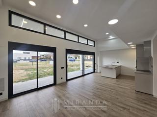 Maison  Cedres. Casa en venta en les margarides, 3 dormitorios.