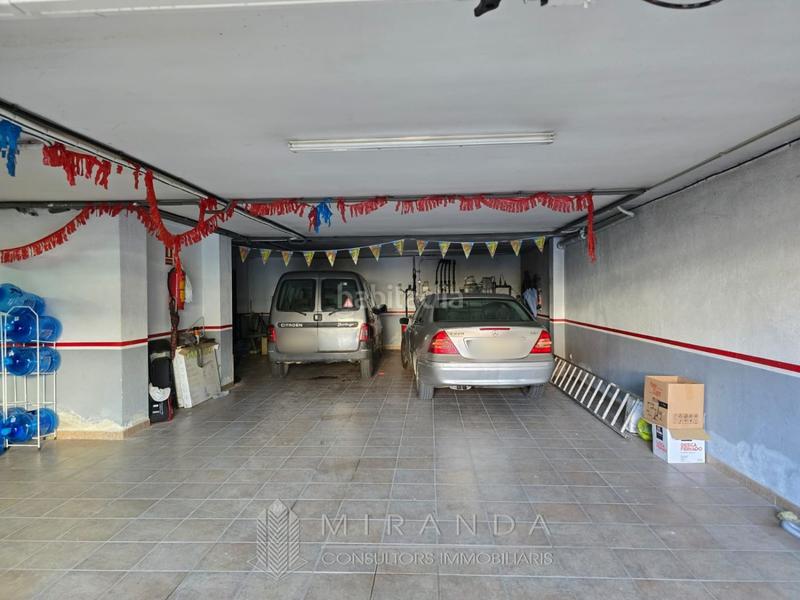 Foto 37bdd352-9c38-45ea-9b3f-d56f787c0779. Haus mit heizung parking in Breda