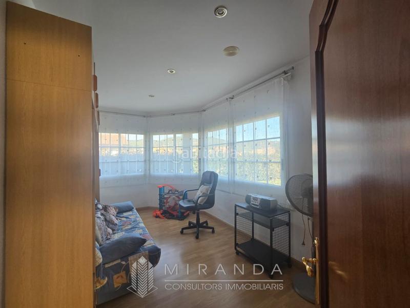 Foto 49dee688-c709-40d6-be80-dd8341338c18. Haus mit heizung parking in Breda