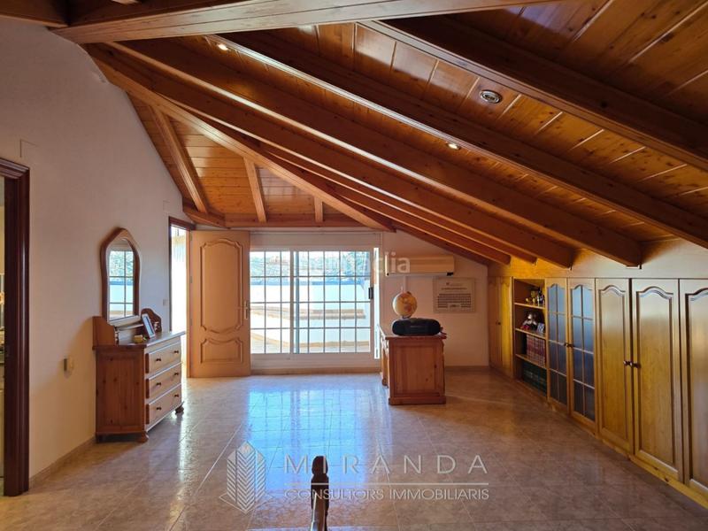 Foto 5c1fab61-b867-4afc-8818-ba101c191e5c. Haus mit heizung parking in Breda