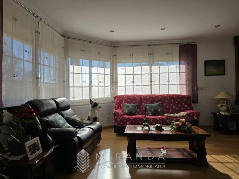 Foto e371ab2b-87a6-40b4-8cb4-767627db2111. Haus mit heizung parking in Breda