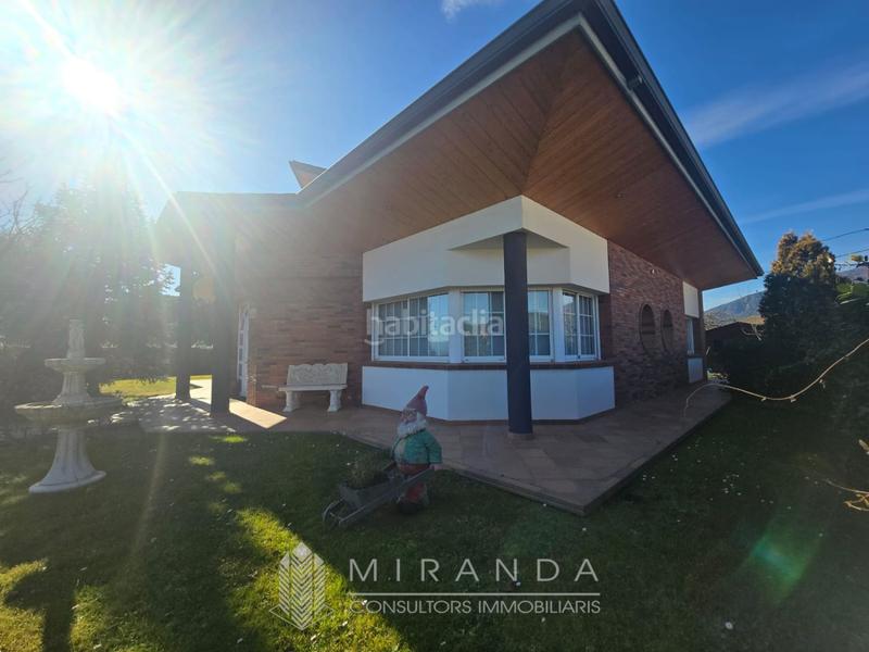 Foto f3c04bbe-75aa-4c0d-afe3-ee9024293365. Haus mit heizung parking in Breda