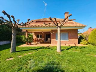 Chalet en Canovelles