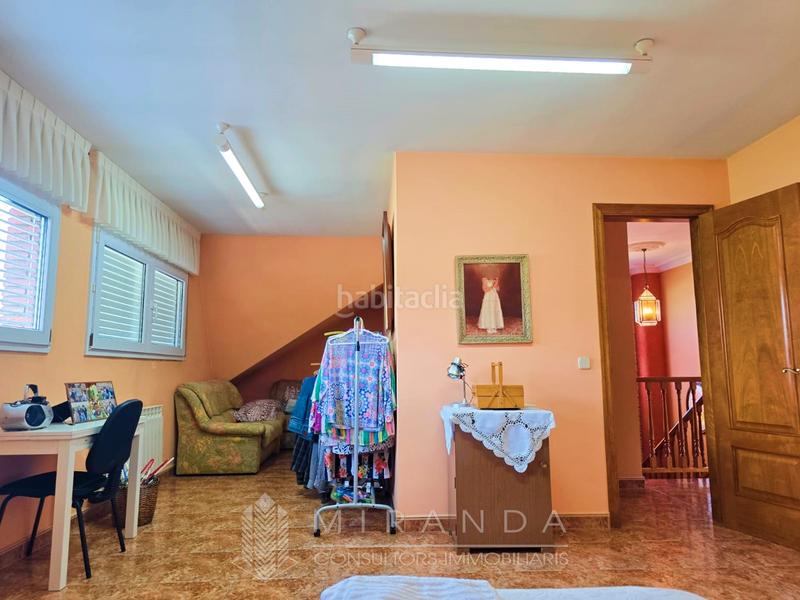 Foto cacd80fb-70f6-40f8-a1c8-a5ae5192d043. Chalet en Canovelles