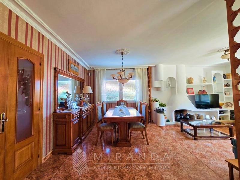 Foto a5de7588-4dad-4ee4-a149-7eb3217b83ae. Chalet con riscaldamento parcheggio piscina in Canovelles