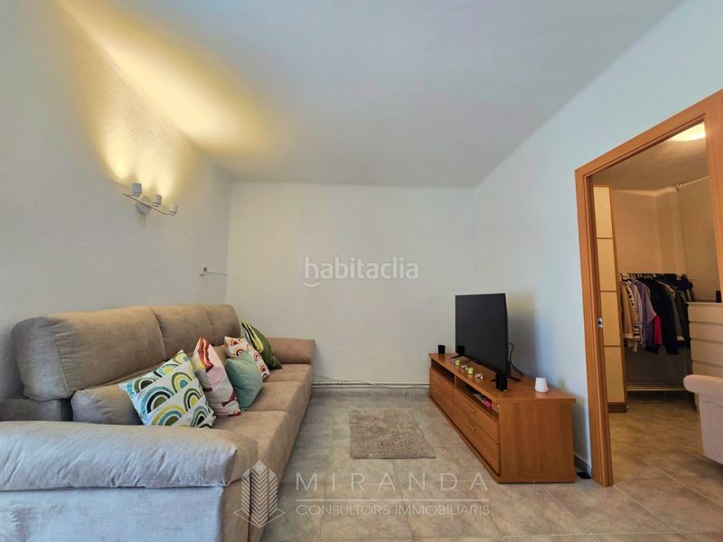 Foto baeb87ab-00c4-454f-b158-324d5a358e4c. Etagenwohnung mit heizung in Instituts Granollers